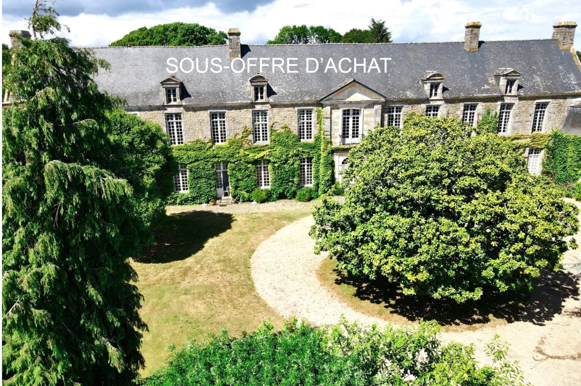 château 28 pièces en vente sur ERDEVEN (56410)