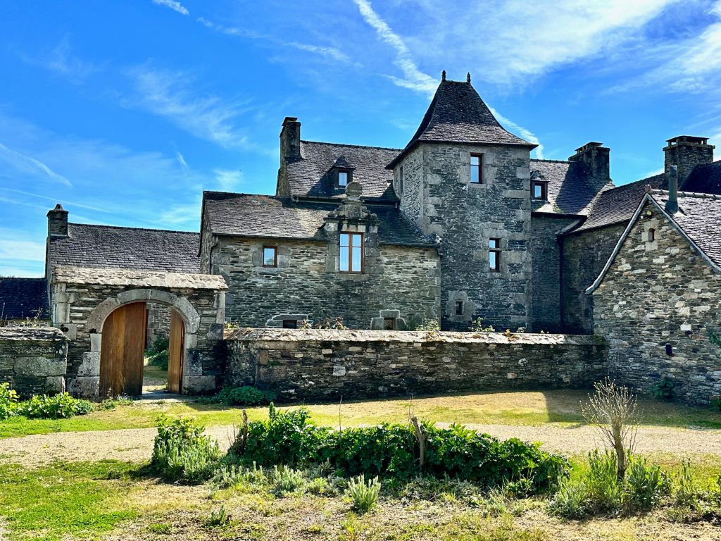 manoir 30 pièces en vente sur MORLAIX (29600)