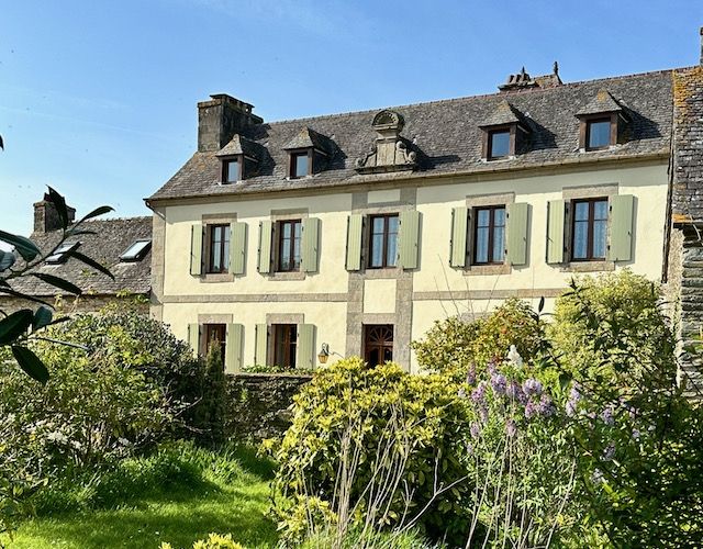 manoir 22 pièces en vente sur MORLAIX (29600)